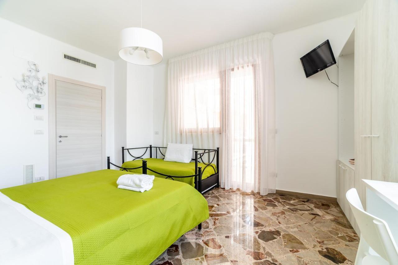 Le Calette Rooms - Puglia Mia Apartments Monopoli Exterior foto